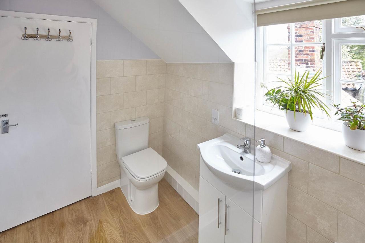 Host & Stay - Buckingham Square Helmsley Exterior photo